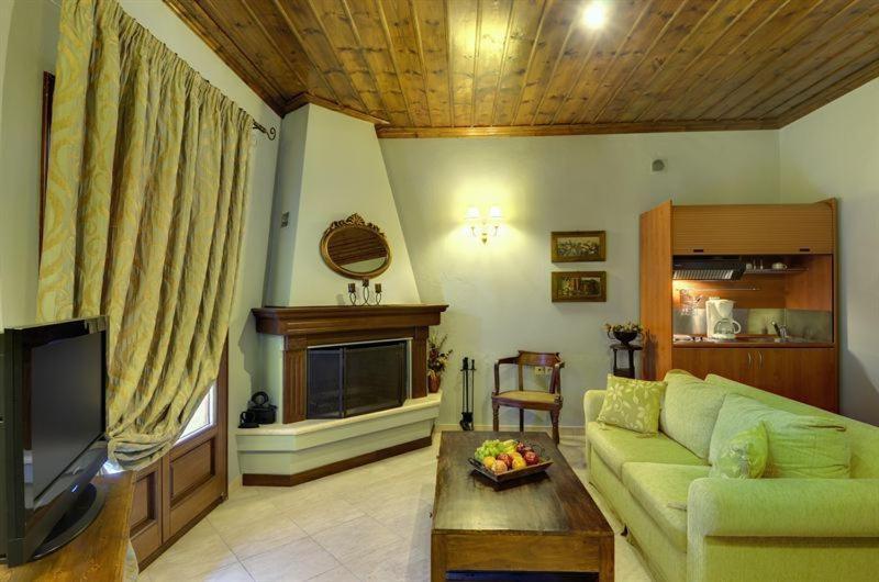 Iatrou Guesthouse Портария Номер фото